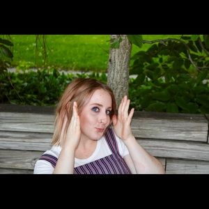 Meet your Posher, Allana